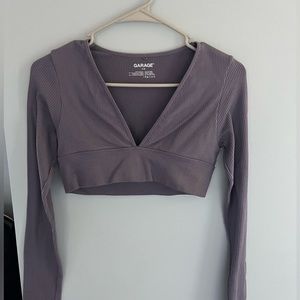 Cropped long sleeve.